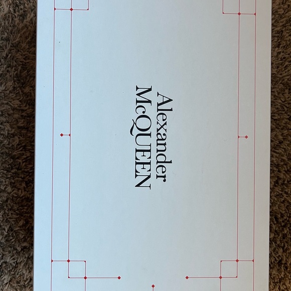 Alexander McQueen Sprint Runner Seal Quilted Sneaker - Picture 2 of 4